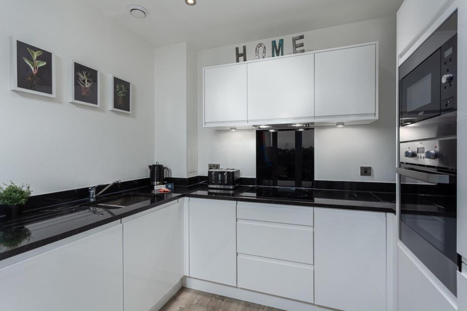 Classy Cricklewood Home Londen Buitenkant foto