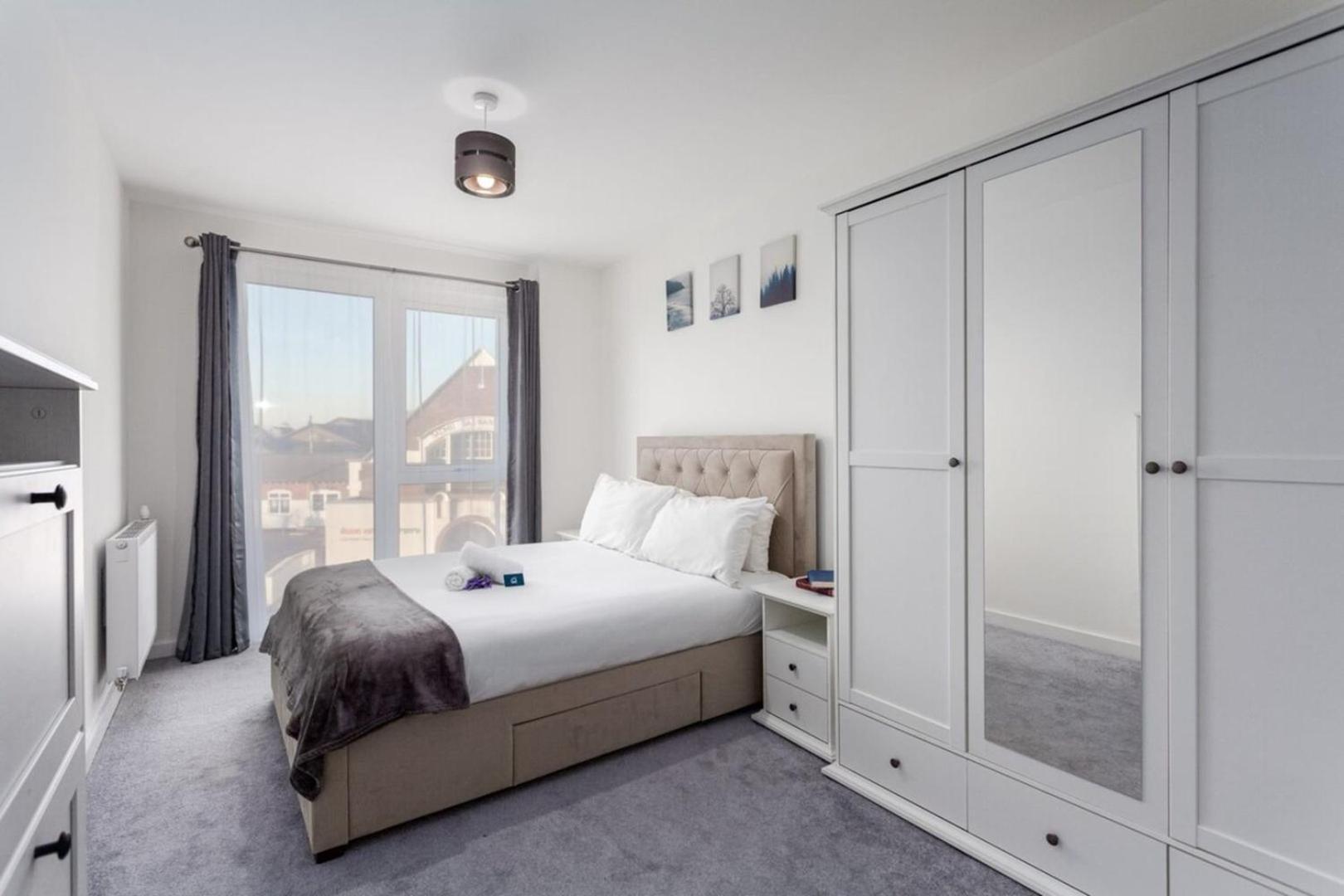 Classy Cricklewood Home Londen Buitenkant foto
