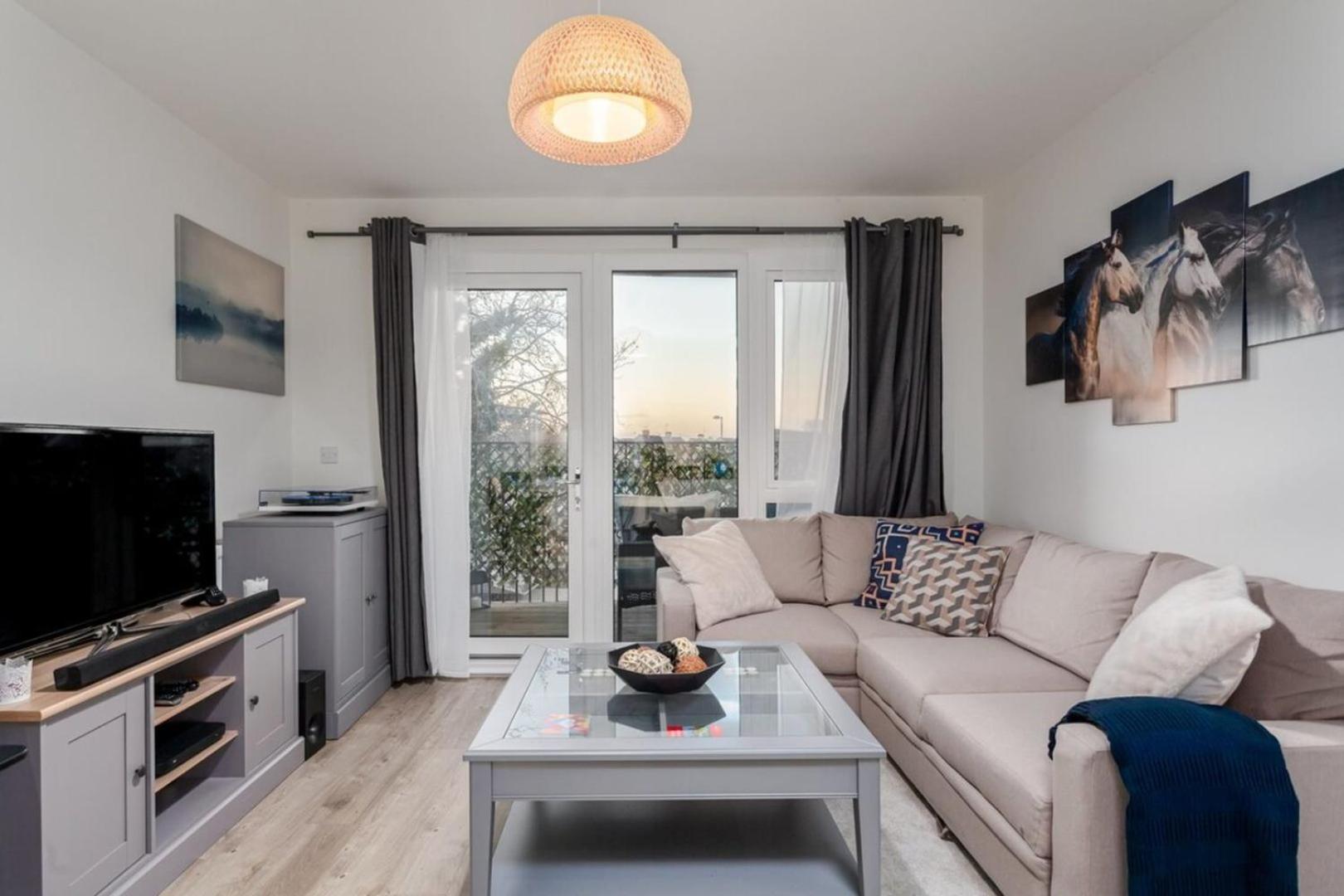 Classy Cricklewood Home Londen Buitenkant foto