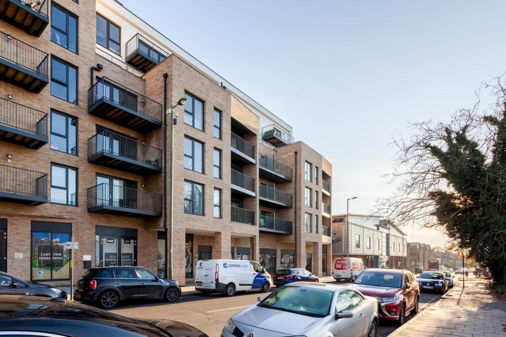 Classy Cricklewood Home Londen Buitenkant foto