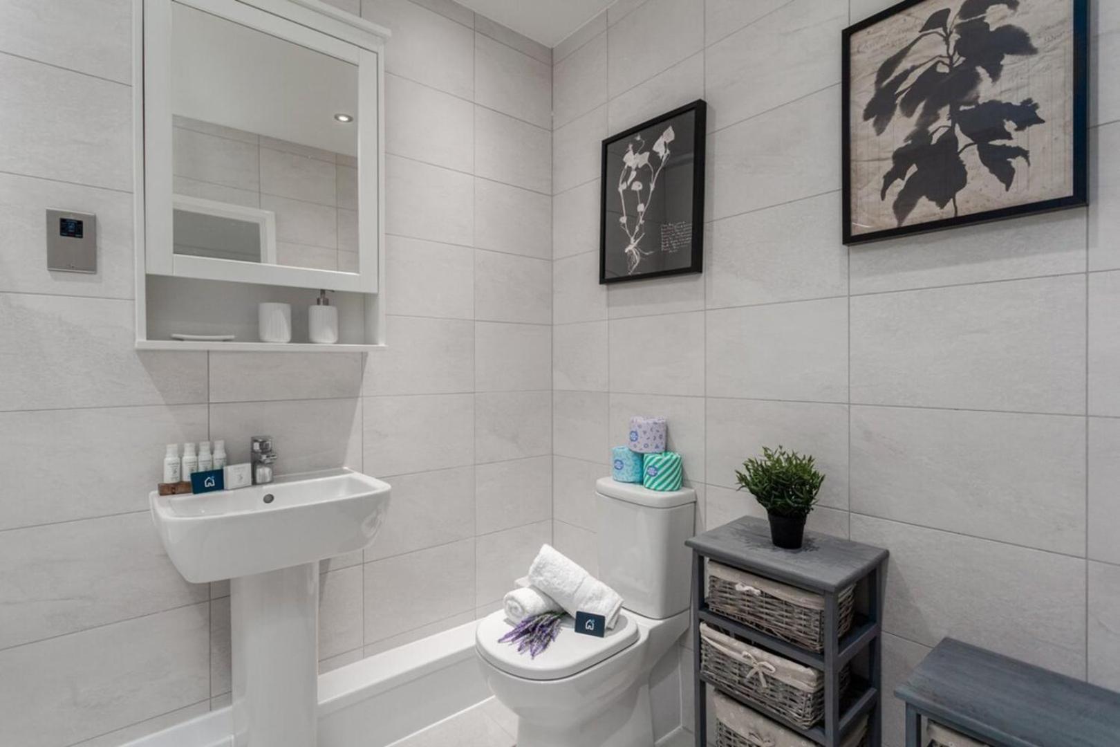 Classy Cricklewood Home Londen Buitenkant foto