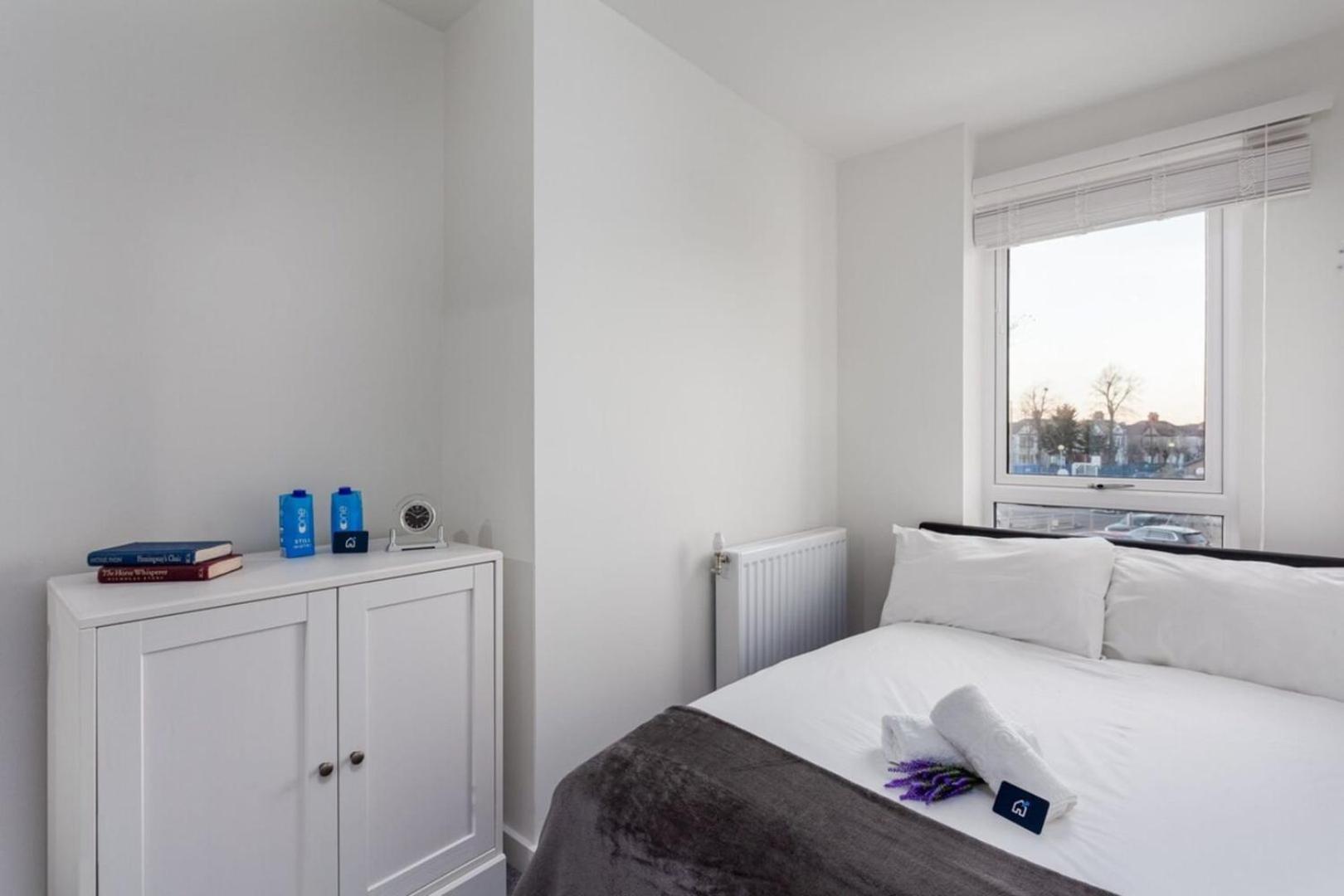 Classy Cricklewood Home Londen Buitenkant foto