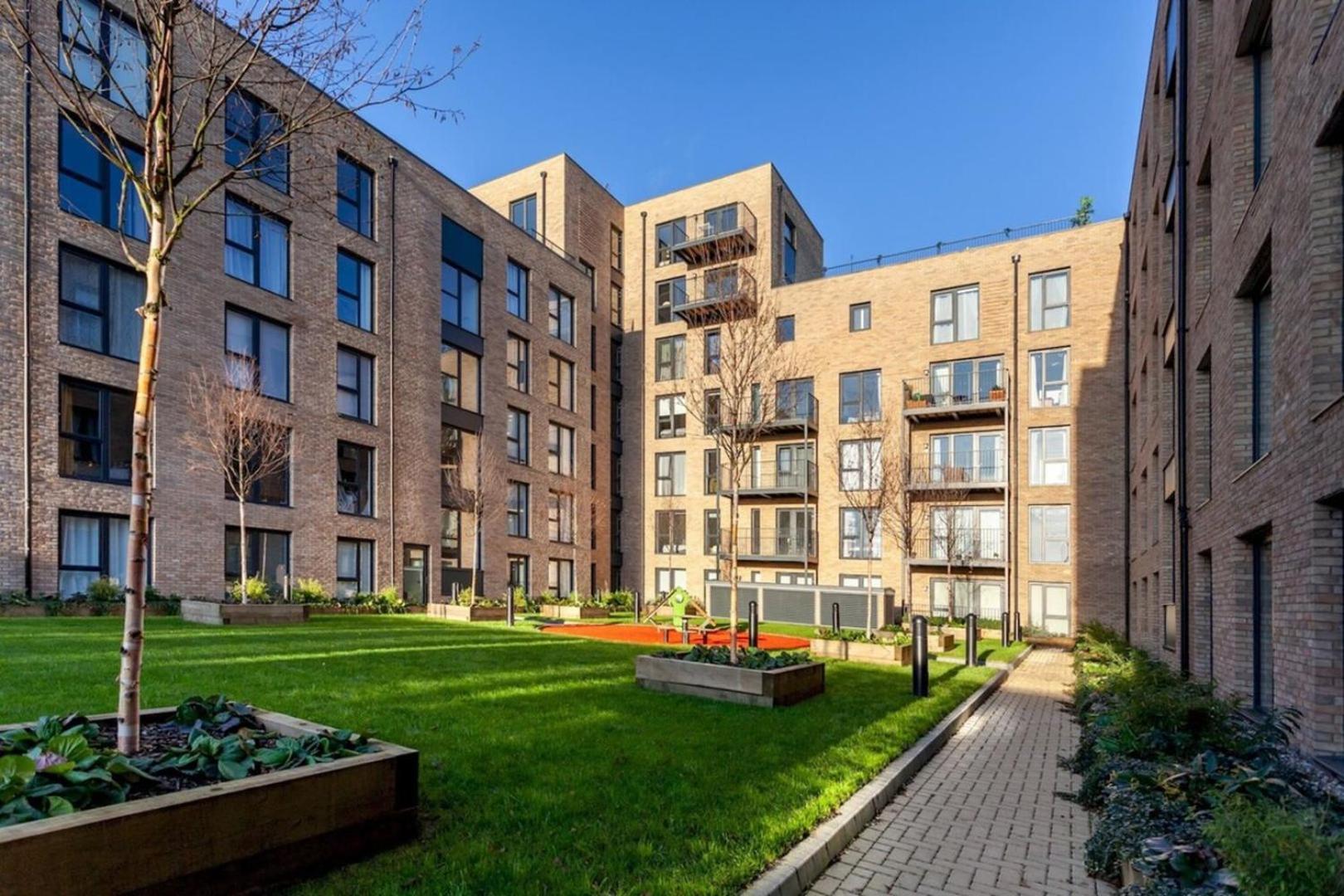 Classy Cricklewood Home Londen Buitenkant foto