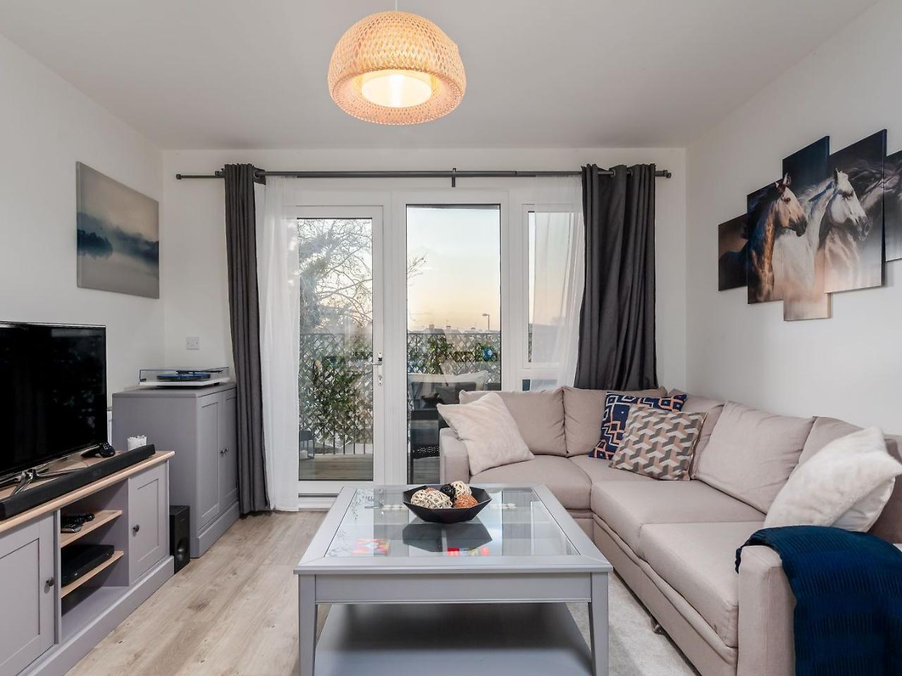 Classy Cricklewood Home Londen Buitenkant foto